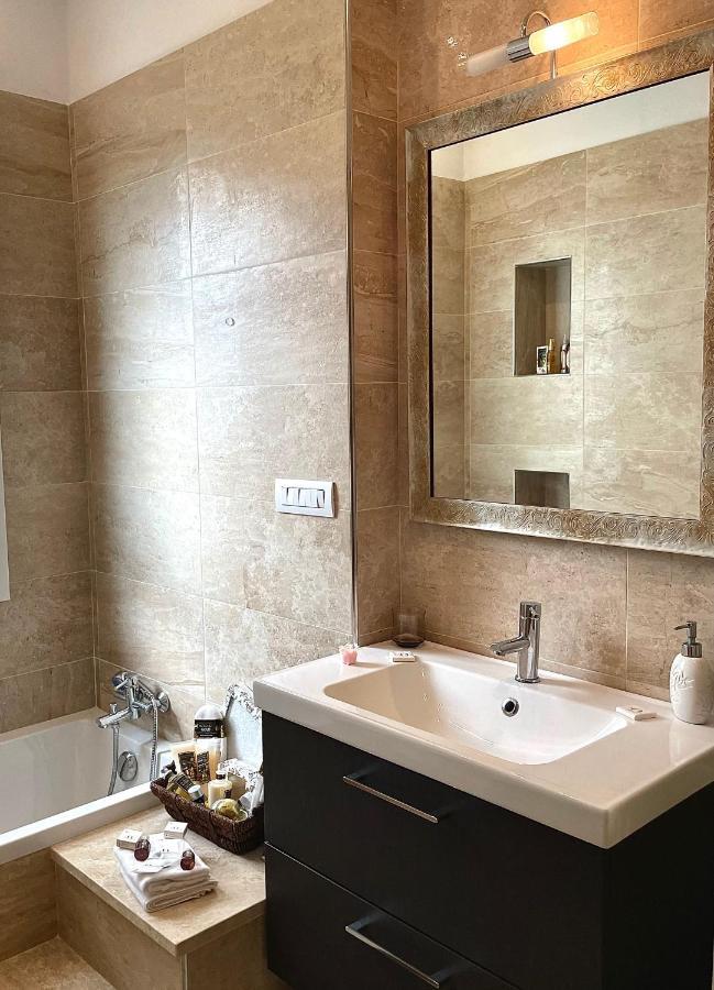 Al Poggio - Luxury Rooms Capoterra Eksteriør bilde