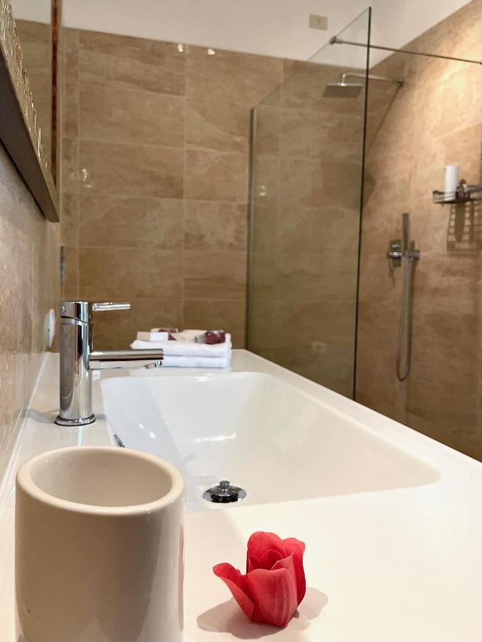 Al Poggio - Luxury Rooms Capoterra Eksteriør bilde